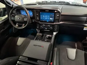 Ford Raptor FORD RAPTOR -R-V8 A SUPRA