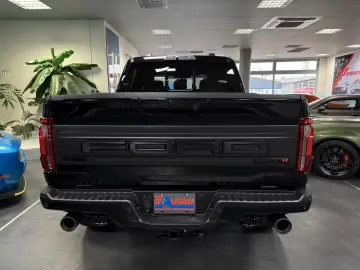 Ford Raptor FORD RAPTOR -R-V8 A SUPRA
