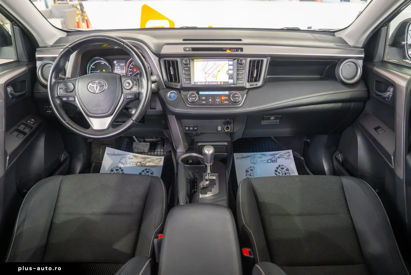 TOYOTA RAV4 2018 — imagine 12
