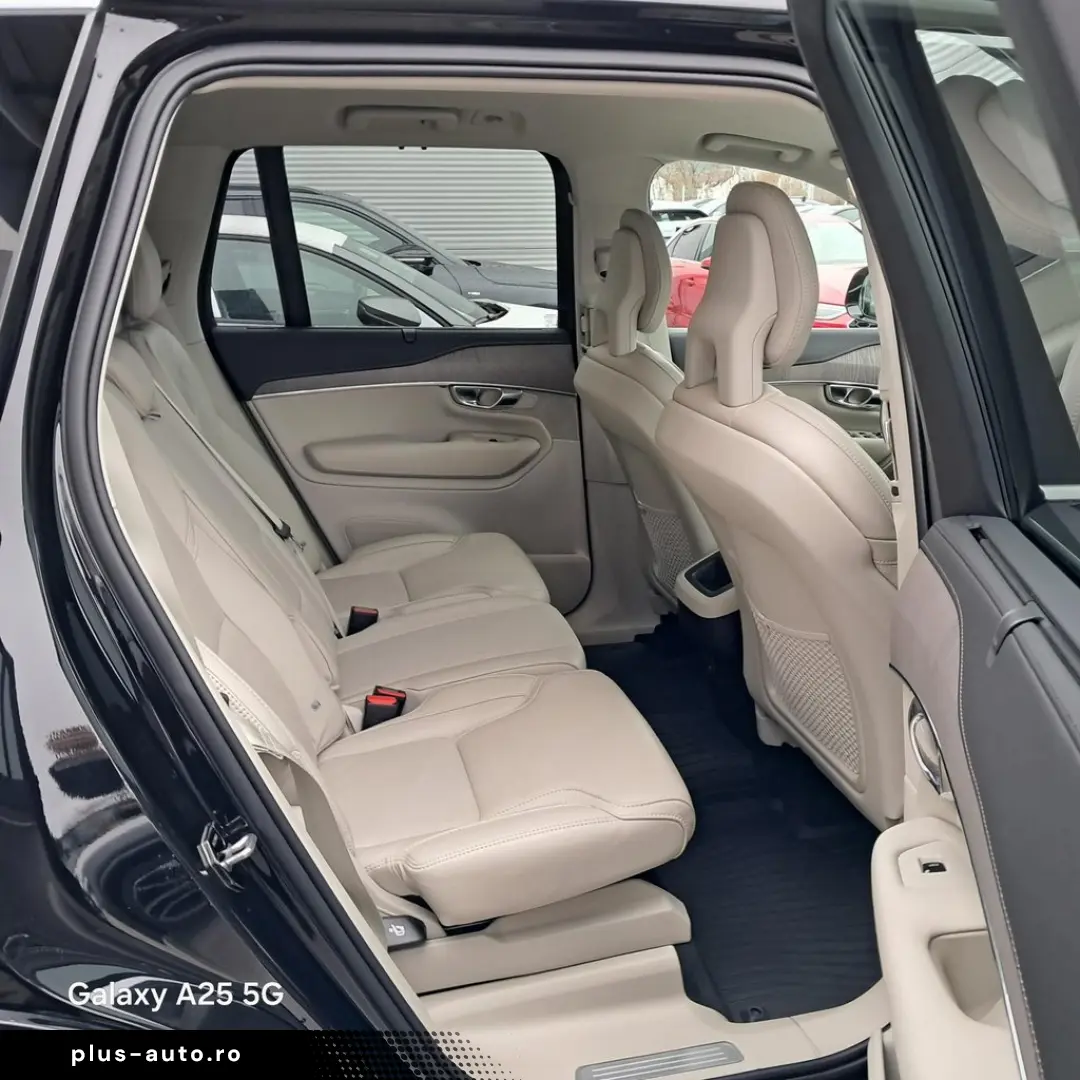 Volvo XC 90 B5 MHEV AWD 5 locuri Momentum