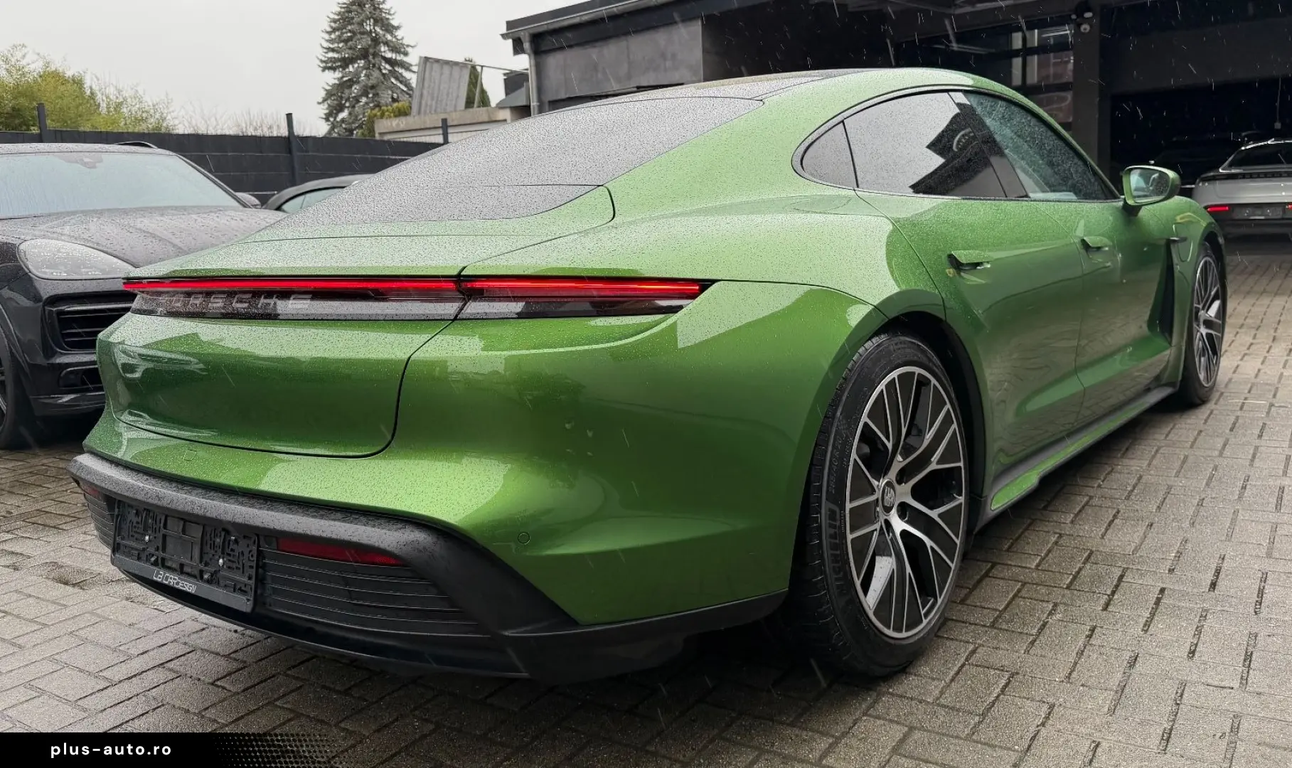 PORSCHE Taycan 4 S Performance Plus Battery UVP 145.000€