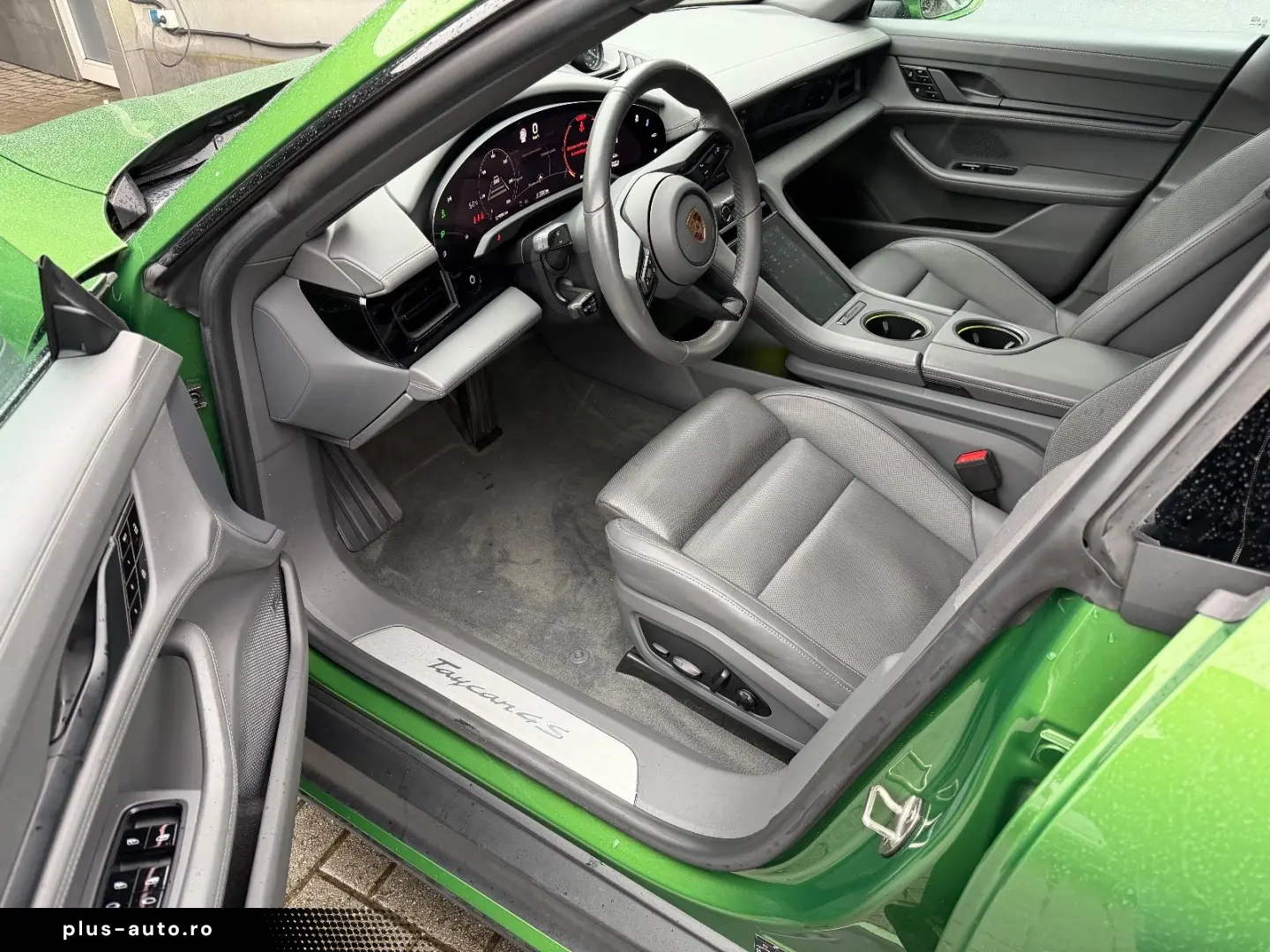 PORSCHE Taycan 4 S Performance Plus Battery UVP 145.000€