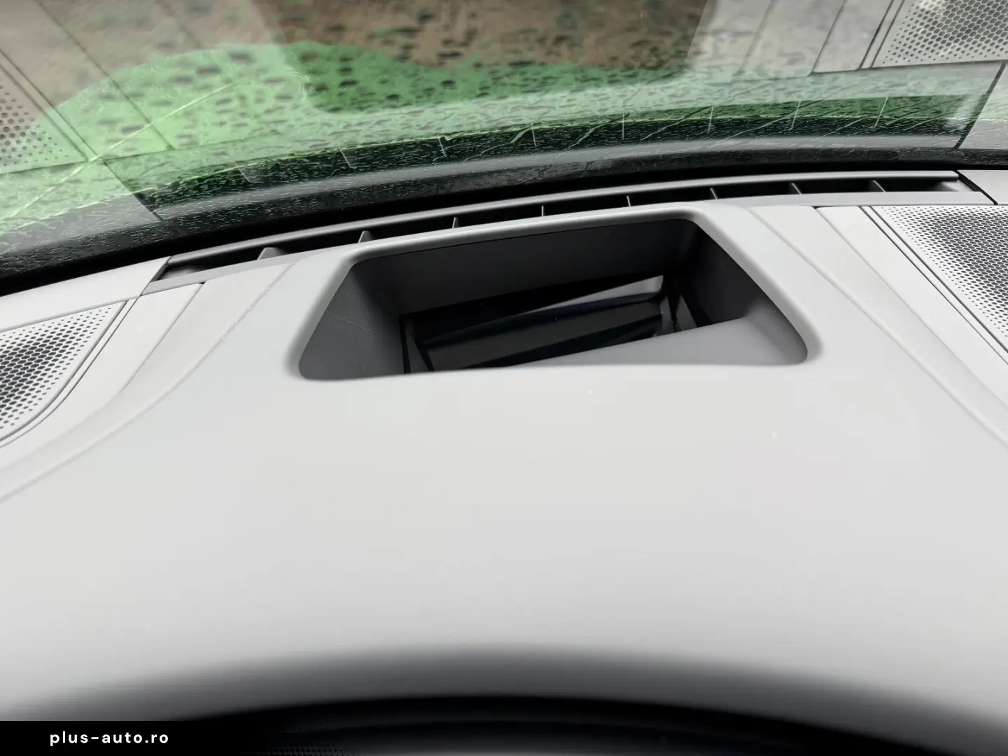 PORSCHE Taycan 4 S Performance Plus Battery UVP 145.000€