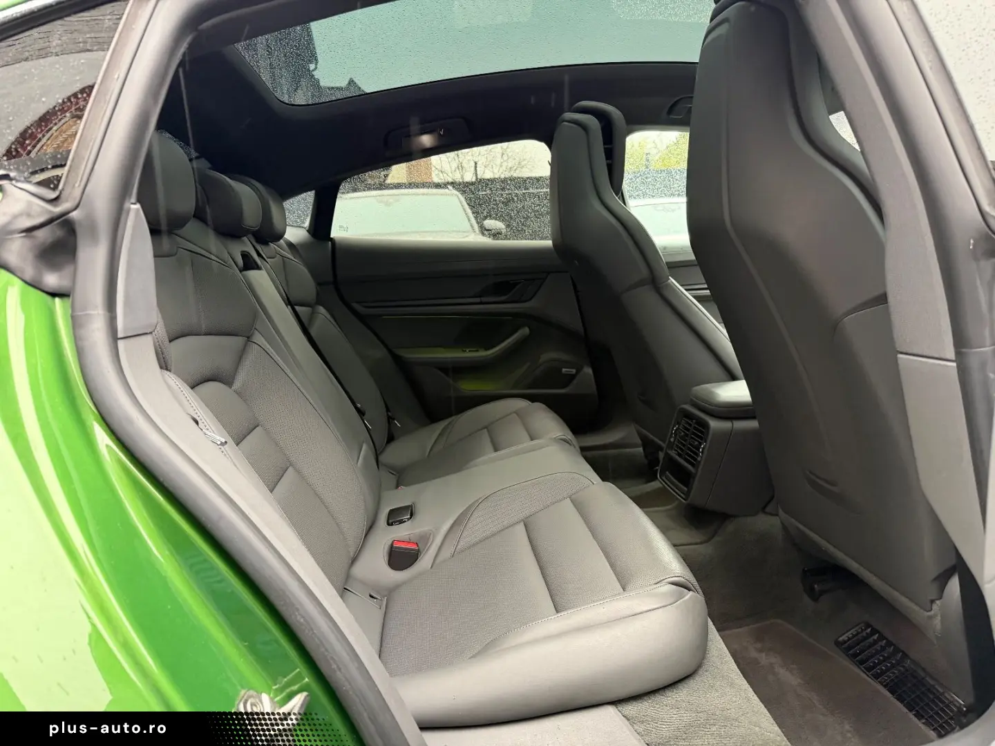 PORSCHE Taycan 4 S Performance Plus Battery UVP 145.000€