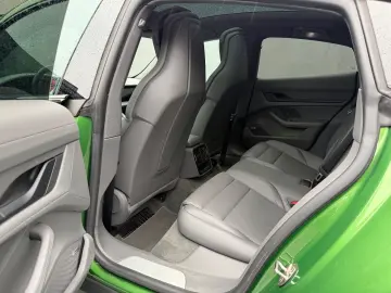 PORSCHE Taycan 4 S Performance Plus Battery UVP 145.000€