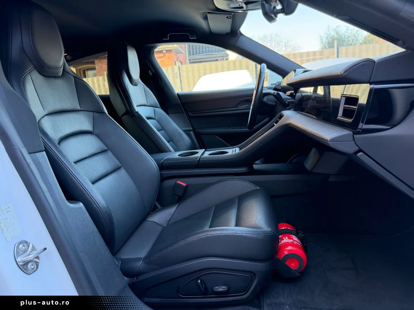 PORSCHE Taycan 4 S Luftfederung 21 Zoll Top Zustand