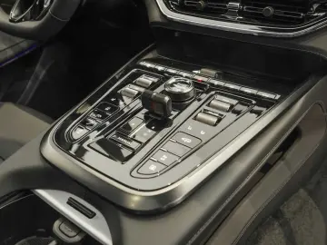 ASTON MARTIN DBX 707 MY 2025