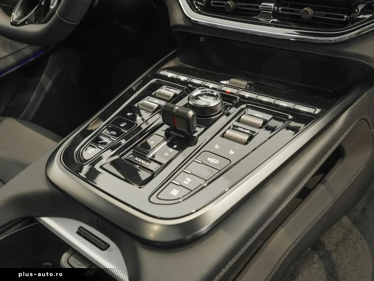 ASTON MARTIN DBX 707 MY 2025