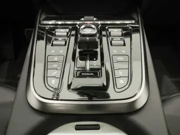 ASTON MARTIN DBX 707 MY 2025