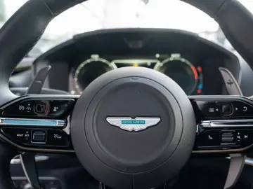 ASTON MARTIN DBX 707 V8 4x4 MY25 Vorführwagen