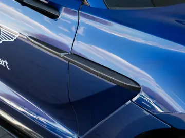 ASTON MARTIN DBX 707 V8 4x4 MY25 Vorführwagen