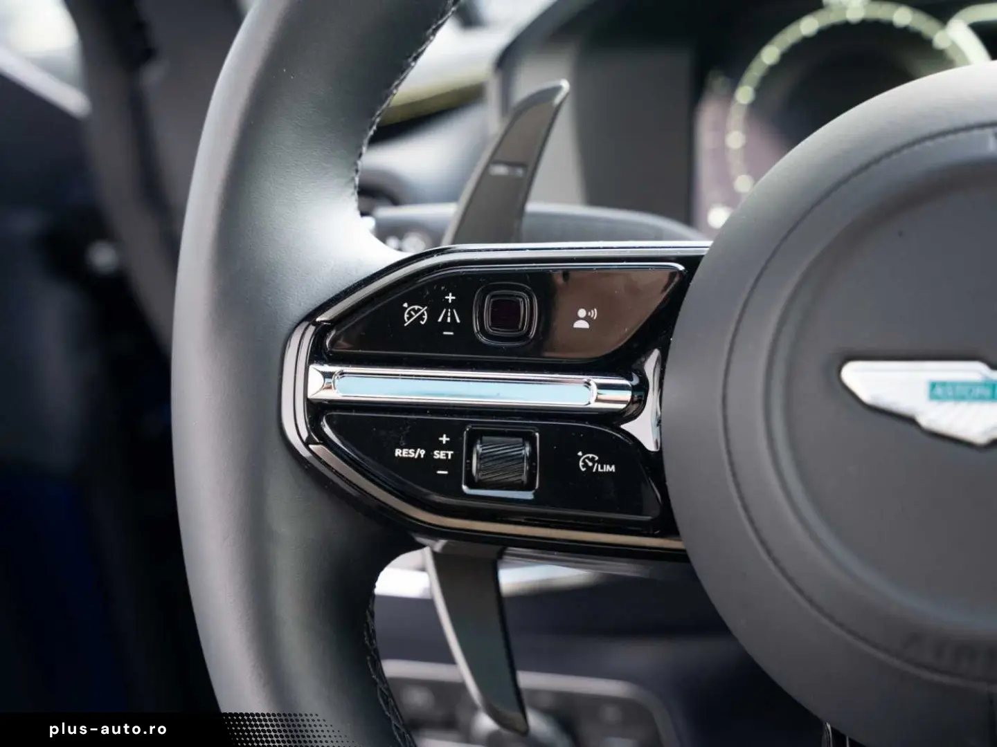 ASTON MARTIN DBX 707 V8 4x4 MY25 Vorführwagen