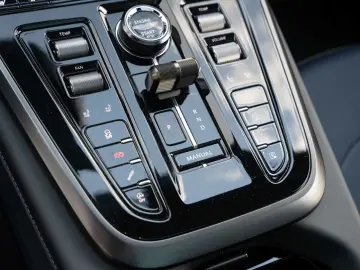 ASTON MARTIN DBX 707 V8 4x4 MY25 Vorführwagen