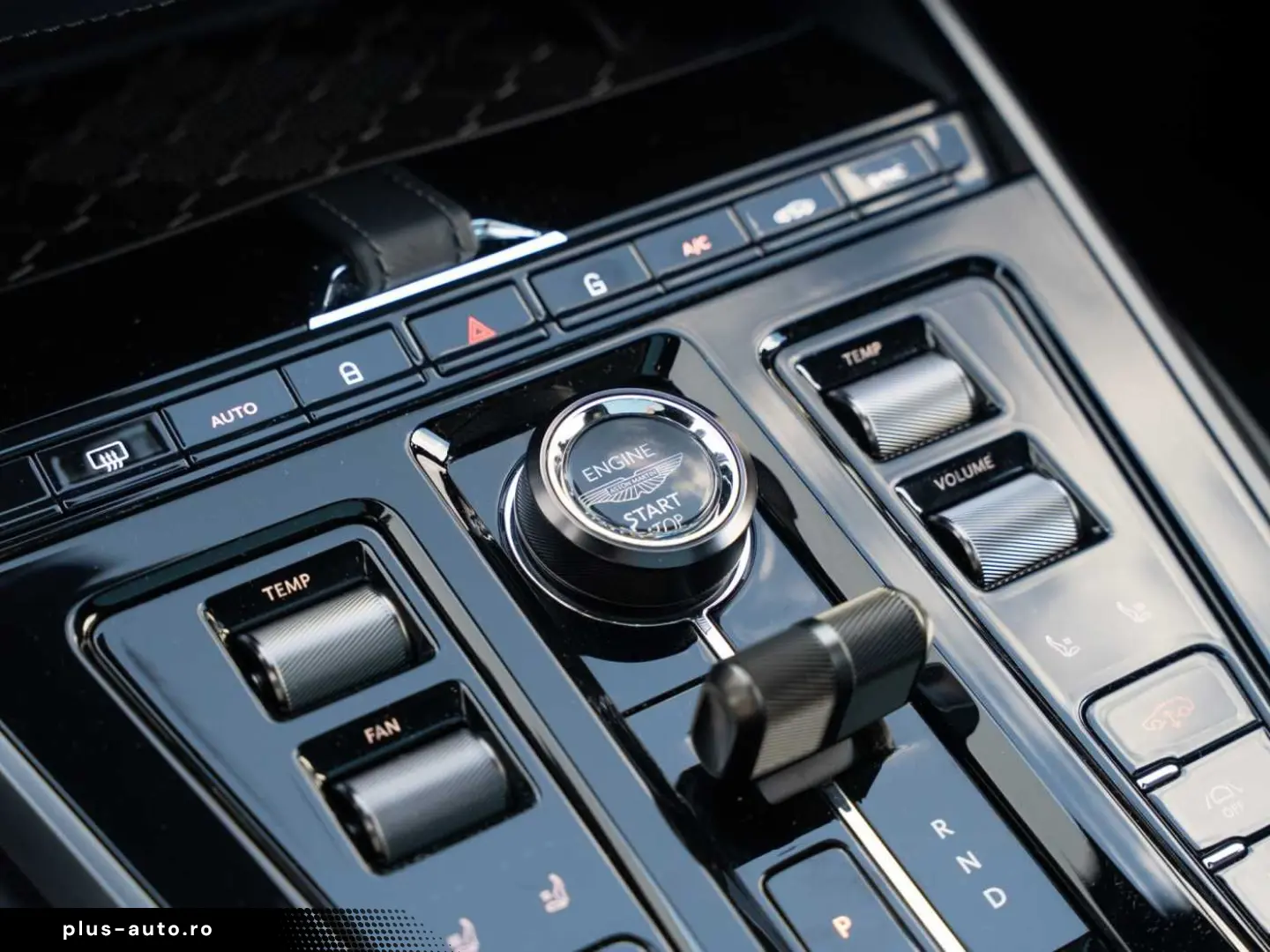 ASTON MARTIN DBX 707 V8 4x4 MY25 Vorführwagen