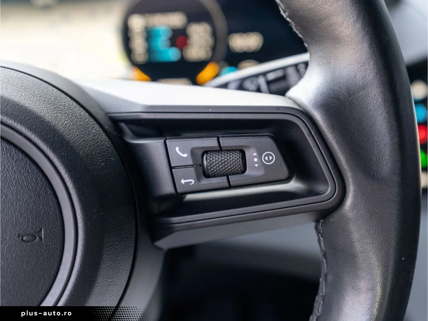 PORSCHE Taycan Basis 20'' LED Head-Up Display uvm.