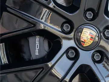 PORSCHE Taycan Basis 20'' LED Head-Up Display uvm.