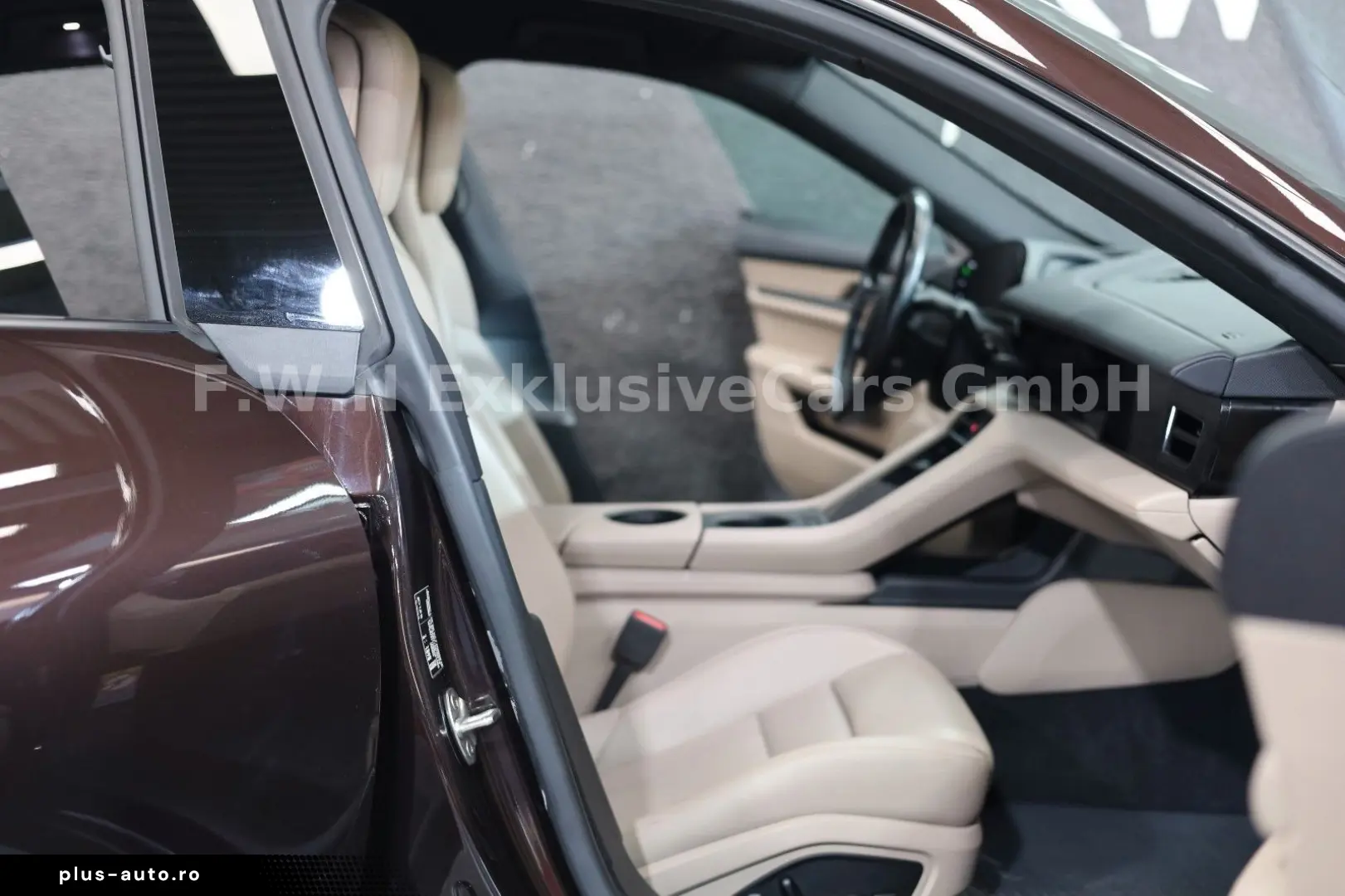 PORSCHE Taycan Cross Turismo 4 93 4kWh Apporved 01 2027