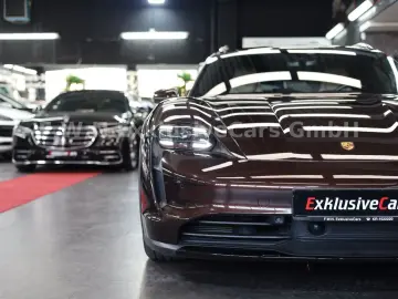 PORSCHE Taycan Cross Turismo 4 93 4kWh Apporved 01 2027