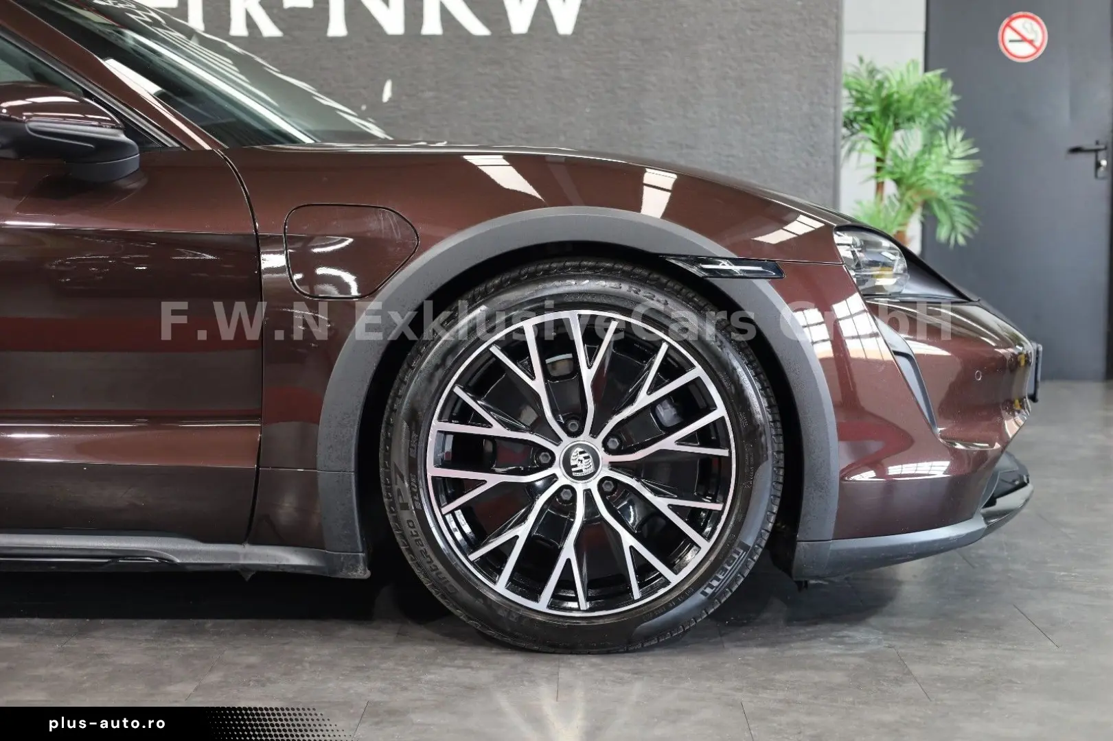 PORSCHE Taycan Cross Turismo 4 93 4kWh Apporved 01 2027