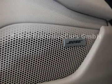 PORSCHE Taycan Cross Turismo 4 93 4kWh Apporved 01 2027