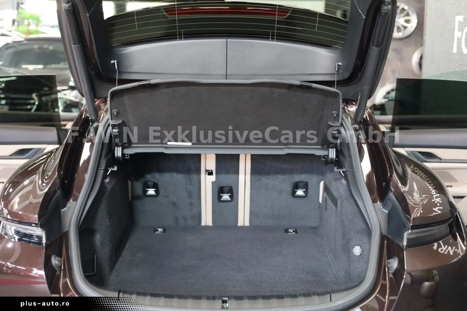 PORSCHE Taycan Cross Turismo 4 93 4kWh Apporved 01 2027