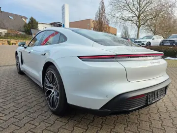 PORSCHE Taycan 4 S Panorama ACC Sitzbelüftung HuD