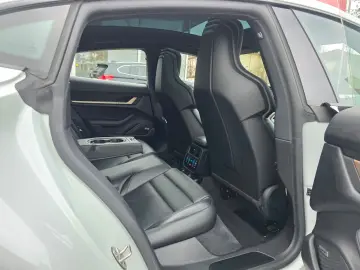 PORSCHE Taycan 4 S Panorama ACC Sitzbelüftung HuD