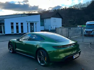 PORSCHE Taycan 4S - Keramik Approved Perfor. LP 169.415€