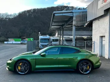 PORSCHE Taycan 4S - Keramik Approved Perfor. LP 169.415€