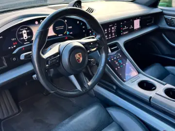 PORSCHE Taycan 4S - Keramik Approved Perfor. LP 169.415€