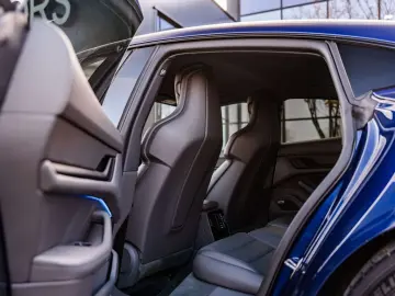 PORSCHE Taycan 4S Performancebatterie Plus - PID - ACC -