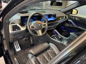 BMW X6 30d xDrive M Sport~PANO~HEAD-UP~SOFT-CLOSE~