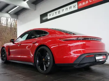 PORSCHE Taycan rot-rot LUFT PANO ACC 18W BOSE MATRIX 21z