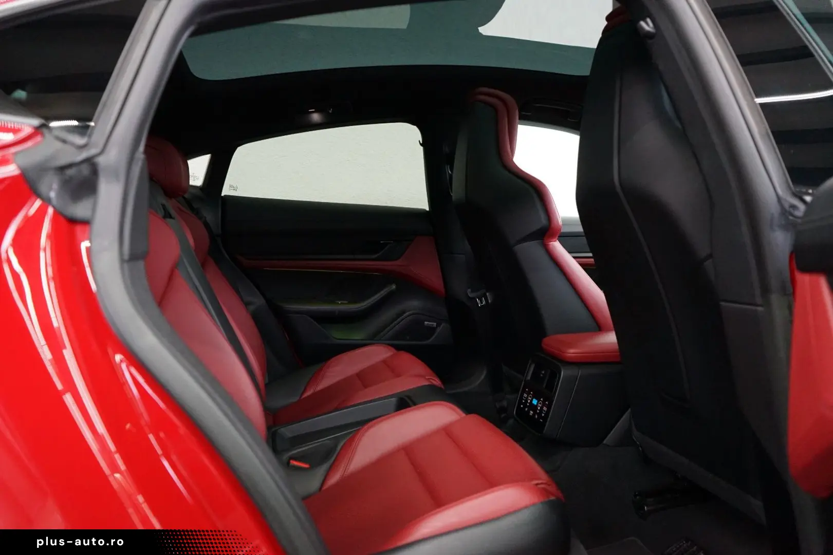 PORSCHE Taycan rot-rot LUFT PANO ACC 18W BOSE MATRIX 21z