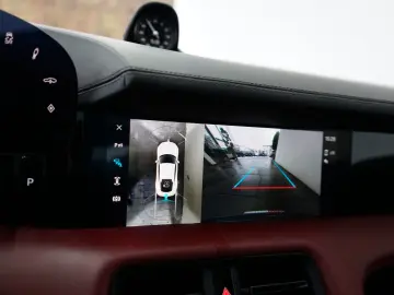 PORSCHE Taycan rot-rot LUFT PANO ACC 18W BOSE MATRIX 21z