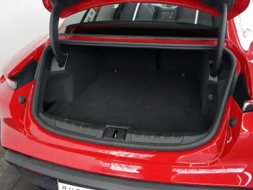 PORSCHE Taycan rot-rot LUFT PANO ACC 18W BOSE MATRIX 21z