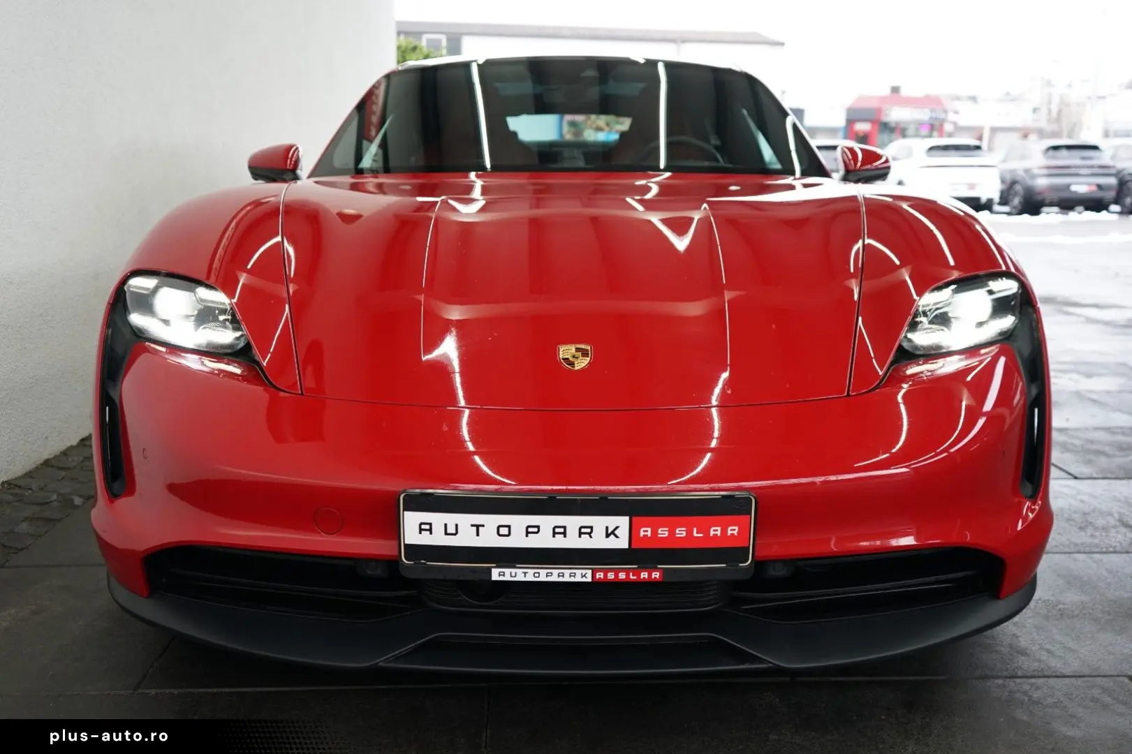 PORSCHE Taycan rot-rot LUFT PANO ACC 18W BOSE MATRIX 21z