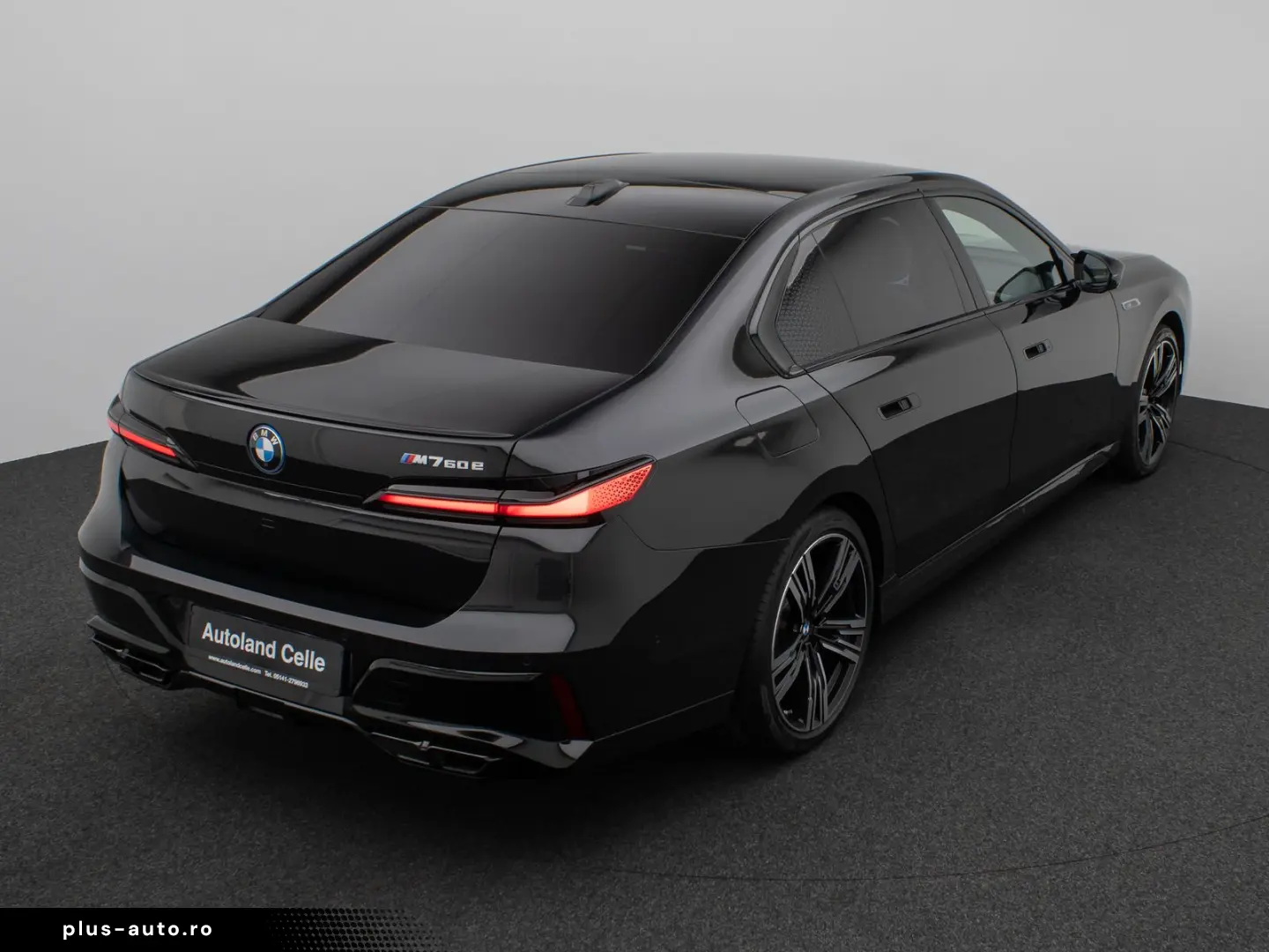 BMW M760e Sky Lounge B&W Fond Ent M-Performance Voll