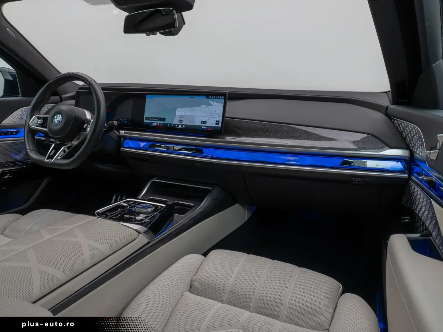 BMW M760e Sky Lounge B&W Fond Ent M-Performance Voll