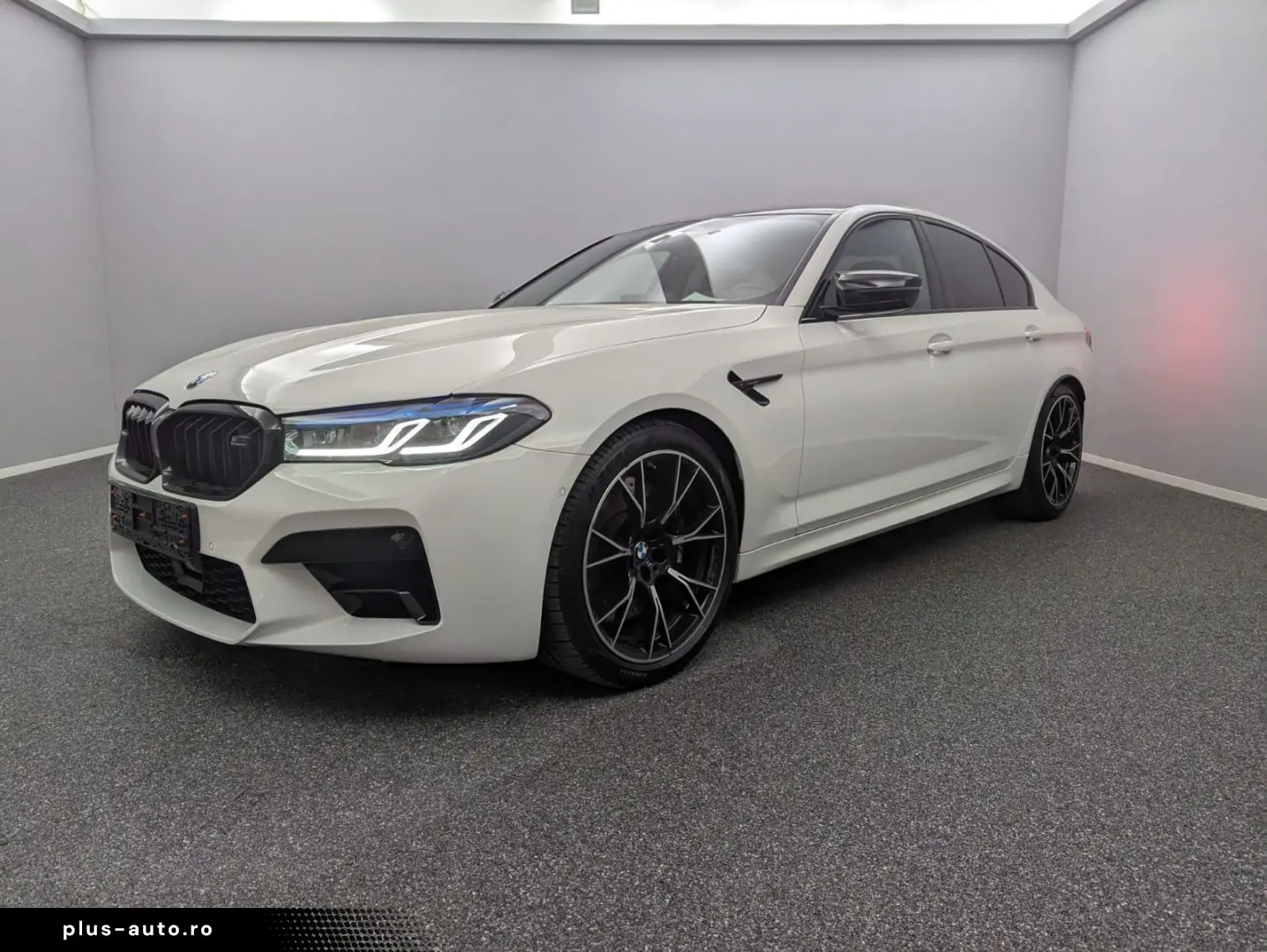 BMW M5 Competition CARBONDACH U-FREI DEUTSCH SITZKLI