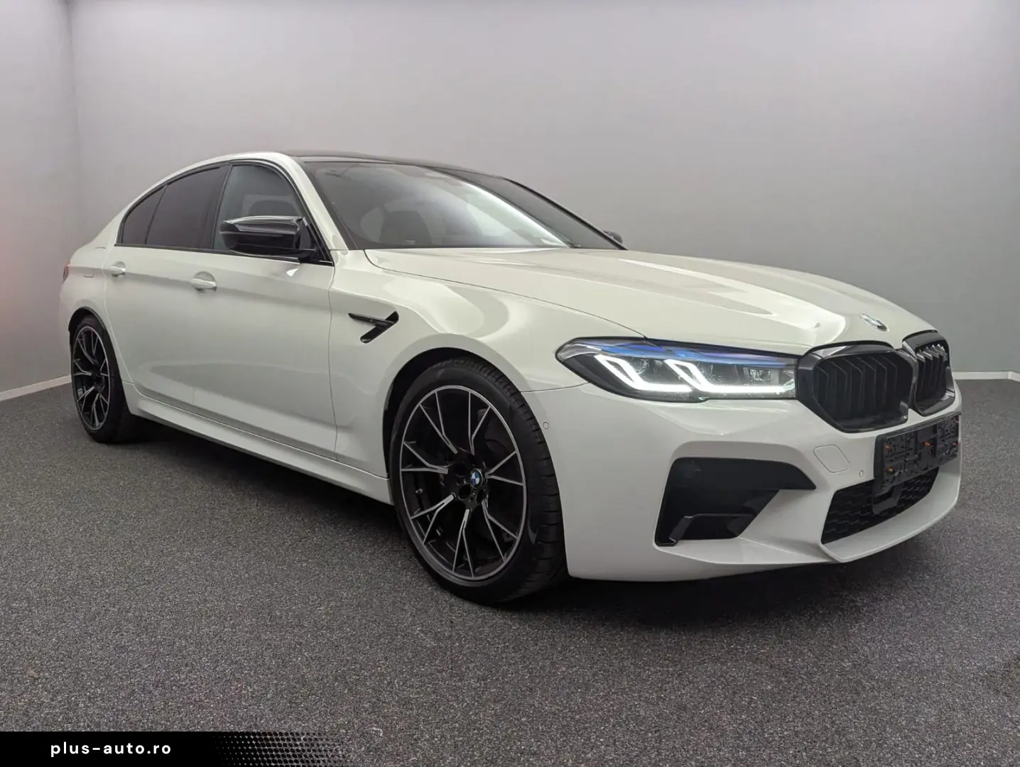 BMW M5 Competition CARBONDACH U-FREI DEUTSCH SITZKLI