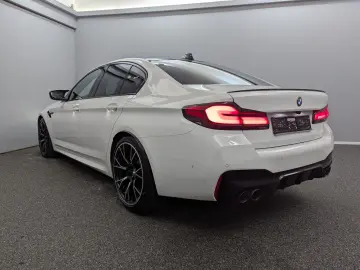 BMW M5 Competition CARBONDACH U-FREI DEUTSCH SITZKLI