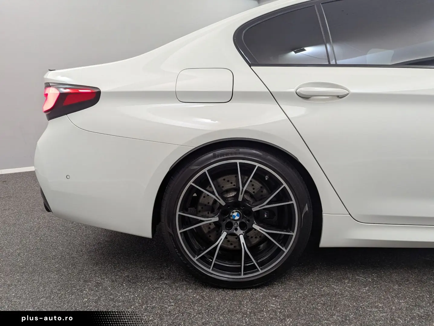 BMW M5 Competition CARBONDACH U-FREI DEUTSCH SITZKLI