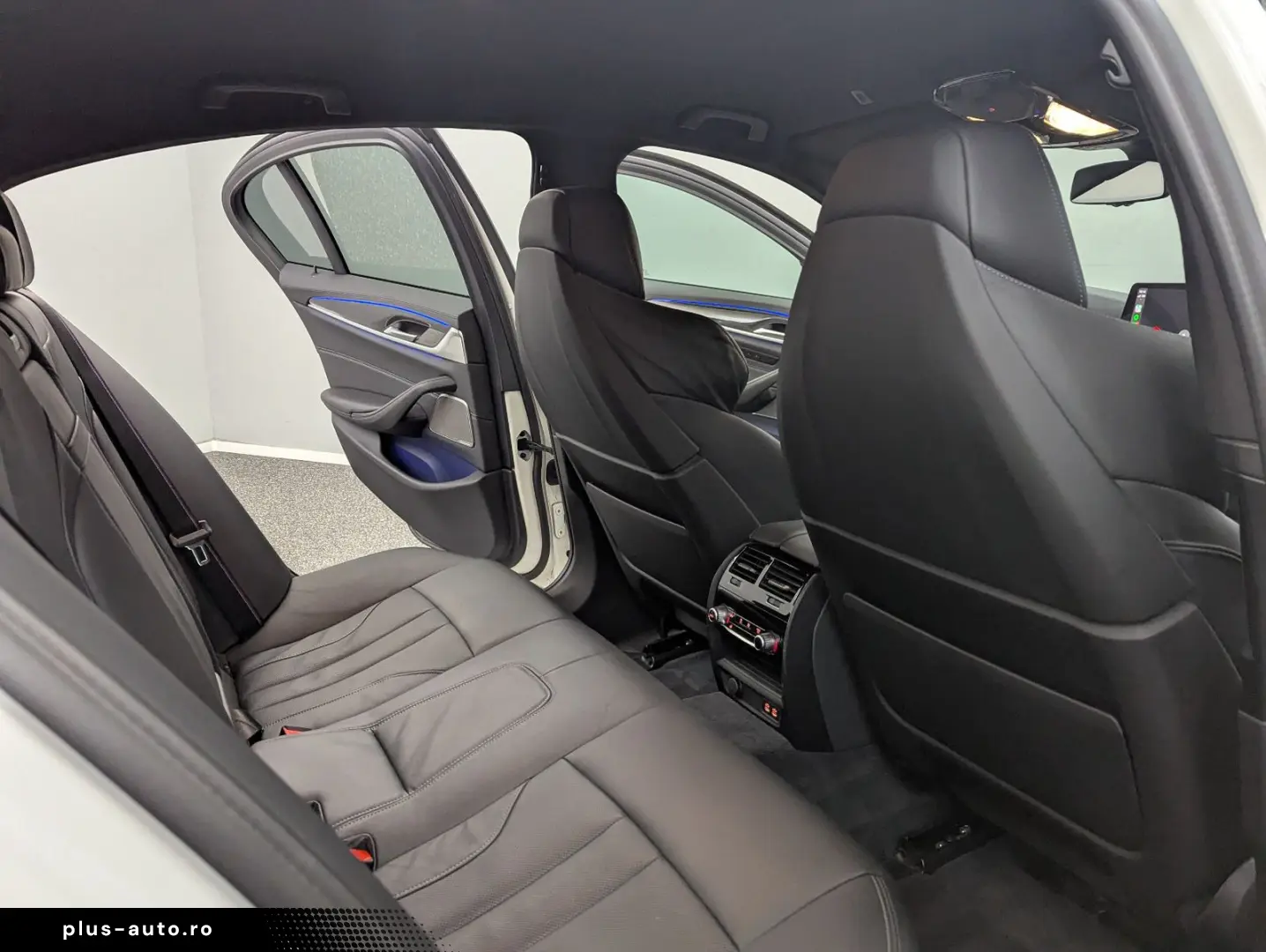 BMW M5 Competition CARBONDACH U-FREI DEUTSCH SITZKLI