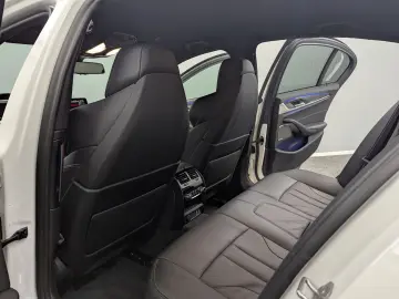 BMW M5 Competition CARBONDACH U-FREI DEUTSCH SITZKLI