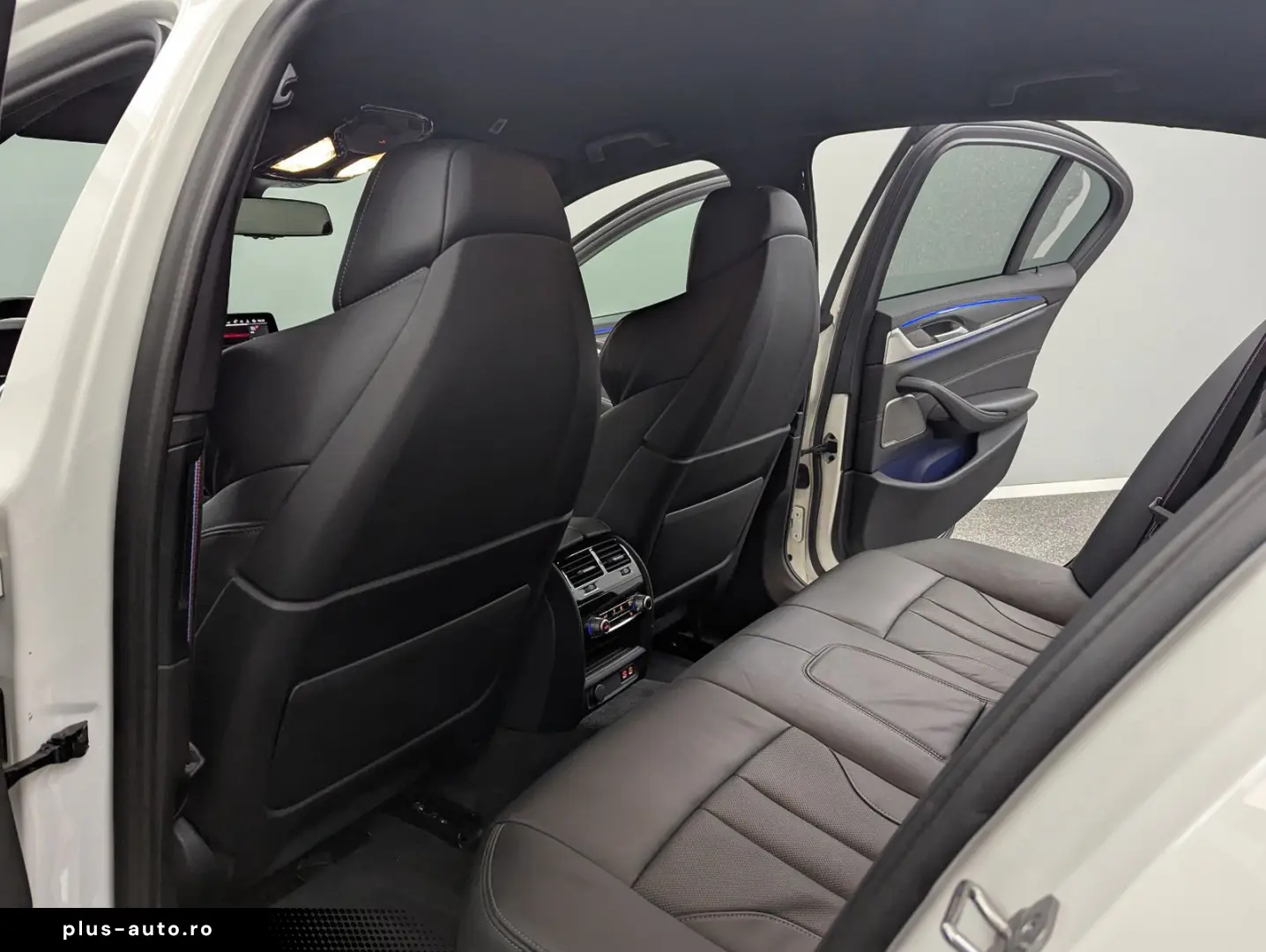 BMW M5 Competition CARBONDACH U-FREI DEUTSCH SITZKLI