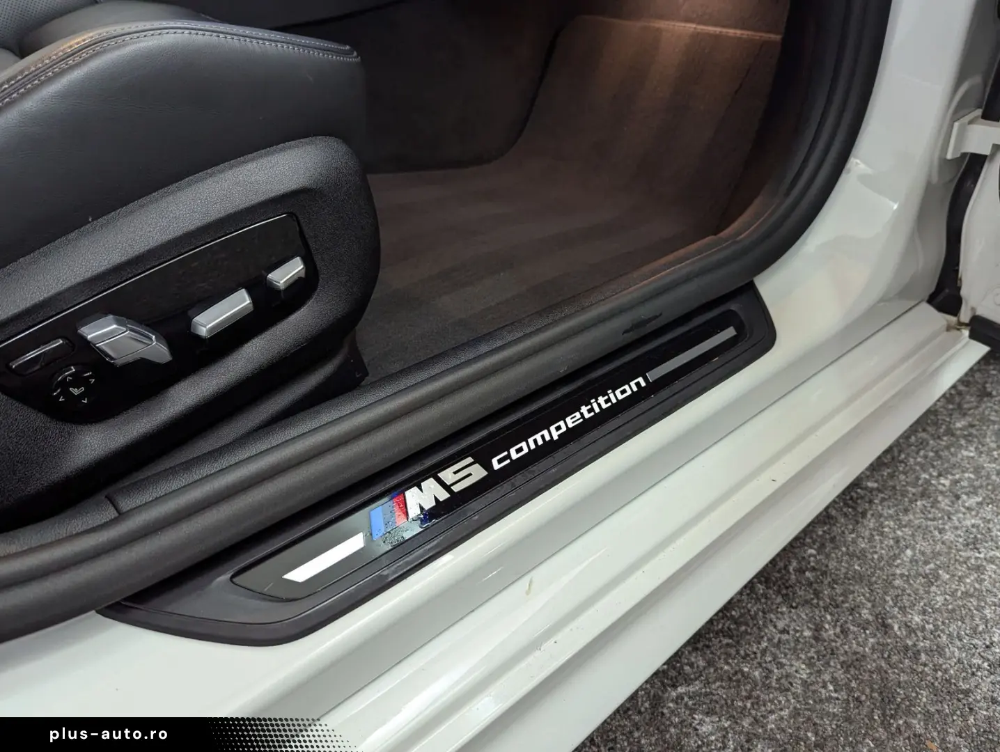 BMW M5 Competition CARBONDACH U-FREI DEUTSCH SITZKLI