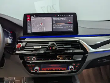 BMW M5 Competition CARBONDACH U-FREI DEUTSCH SITZKLI