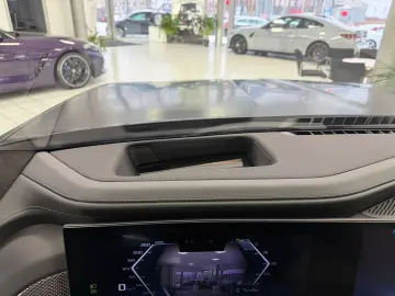 BMW M760 e xD M Performance Executive-P Fond-Ent TV