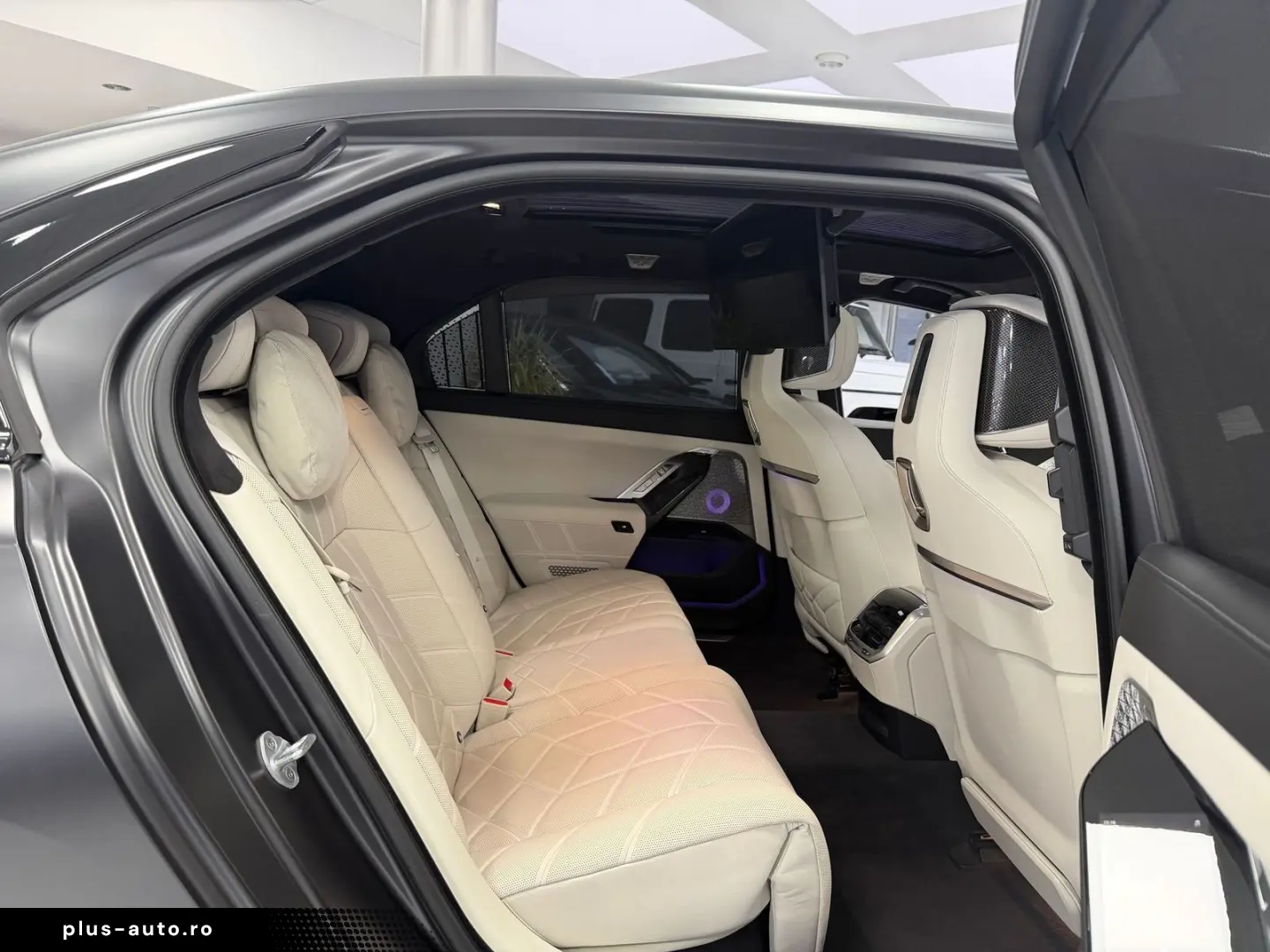 BMW M760 e xD M Performance Executive-P Fond-Ent TV